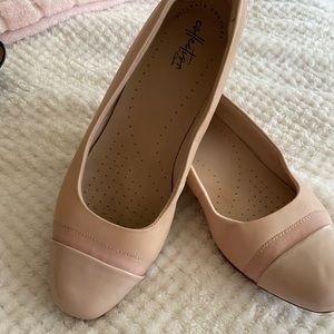 Clark’s Women’s size 10 Flats